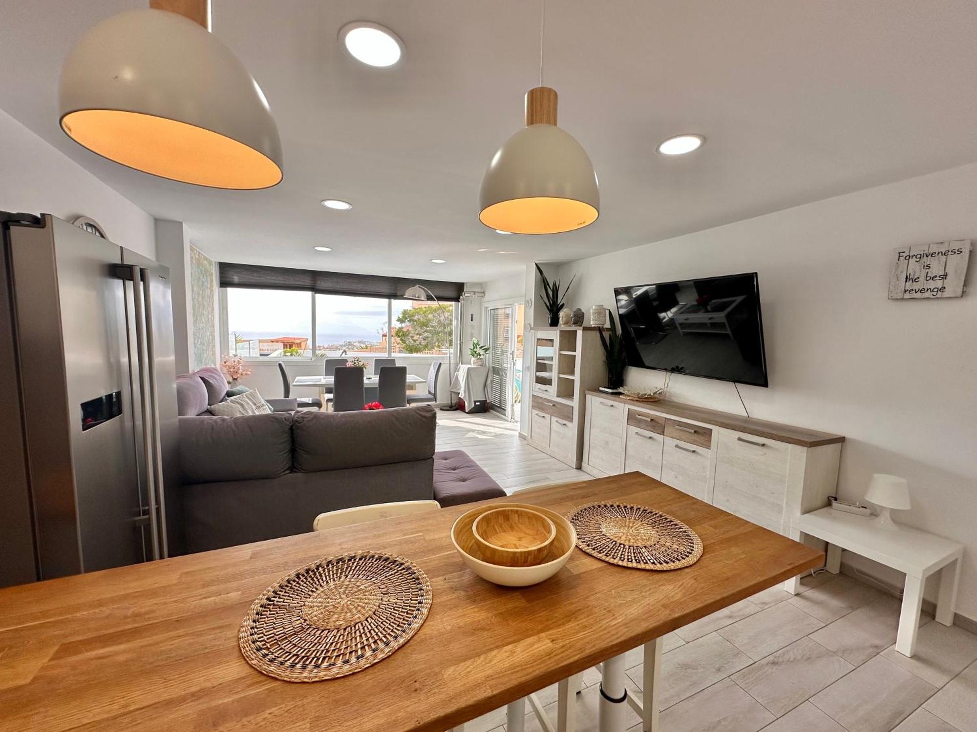 El Mar House & Private Heated Pool Apartment *