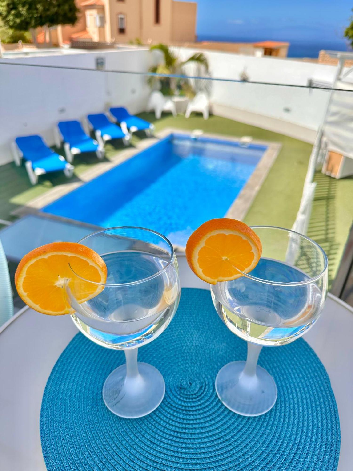 Apartment El Mar House & Private Heated Pool Costa Adeje (Tenerife)